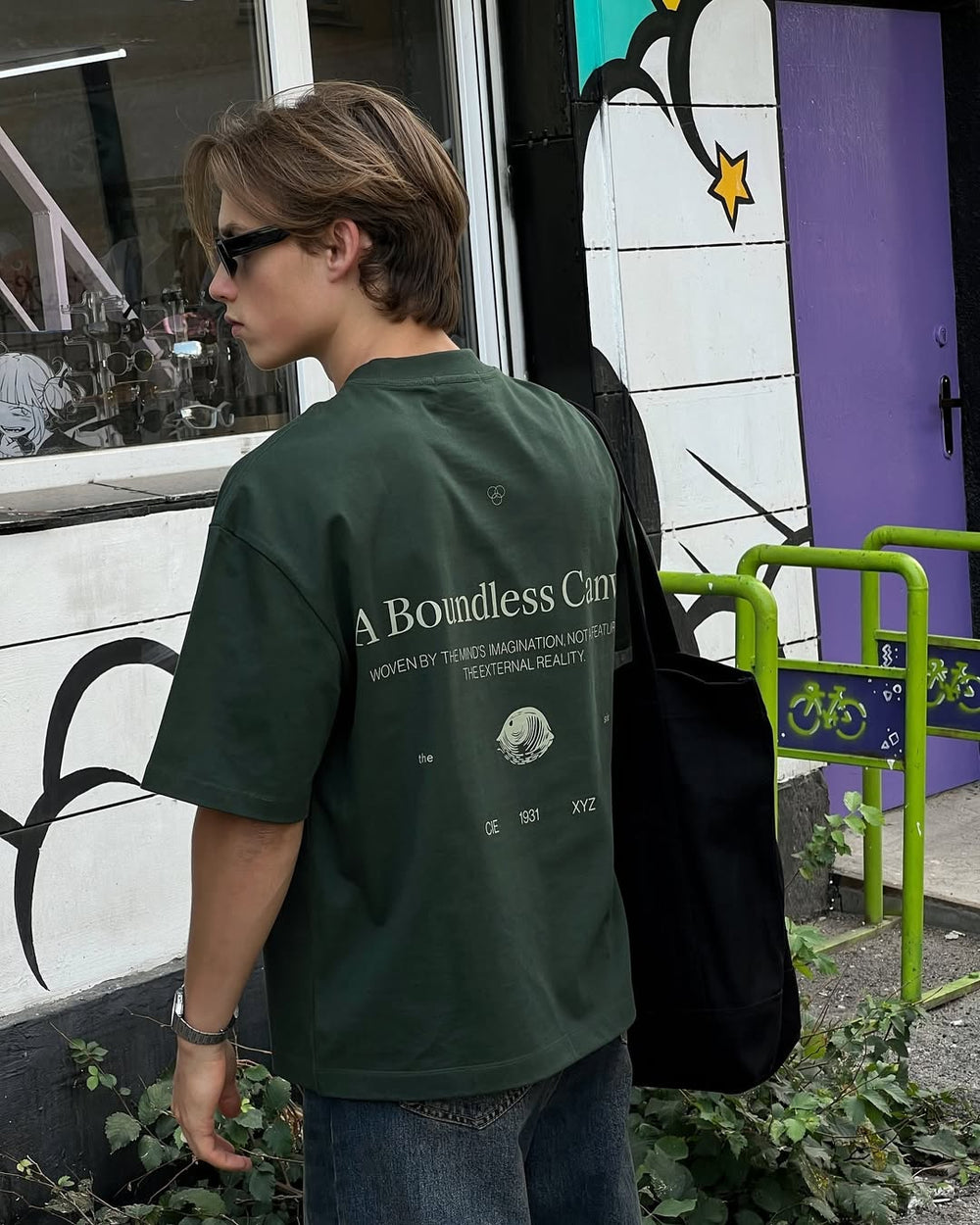 T-shirt A Boundless Canvas Green · 240 GSM · Oversized Fit
