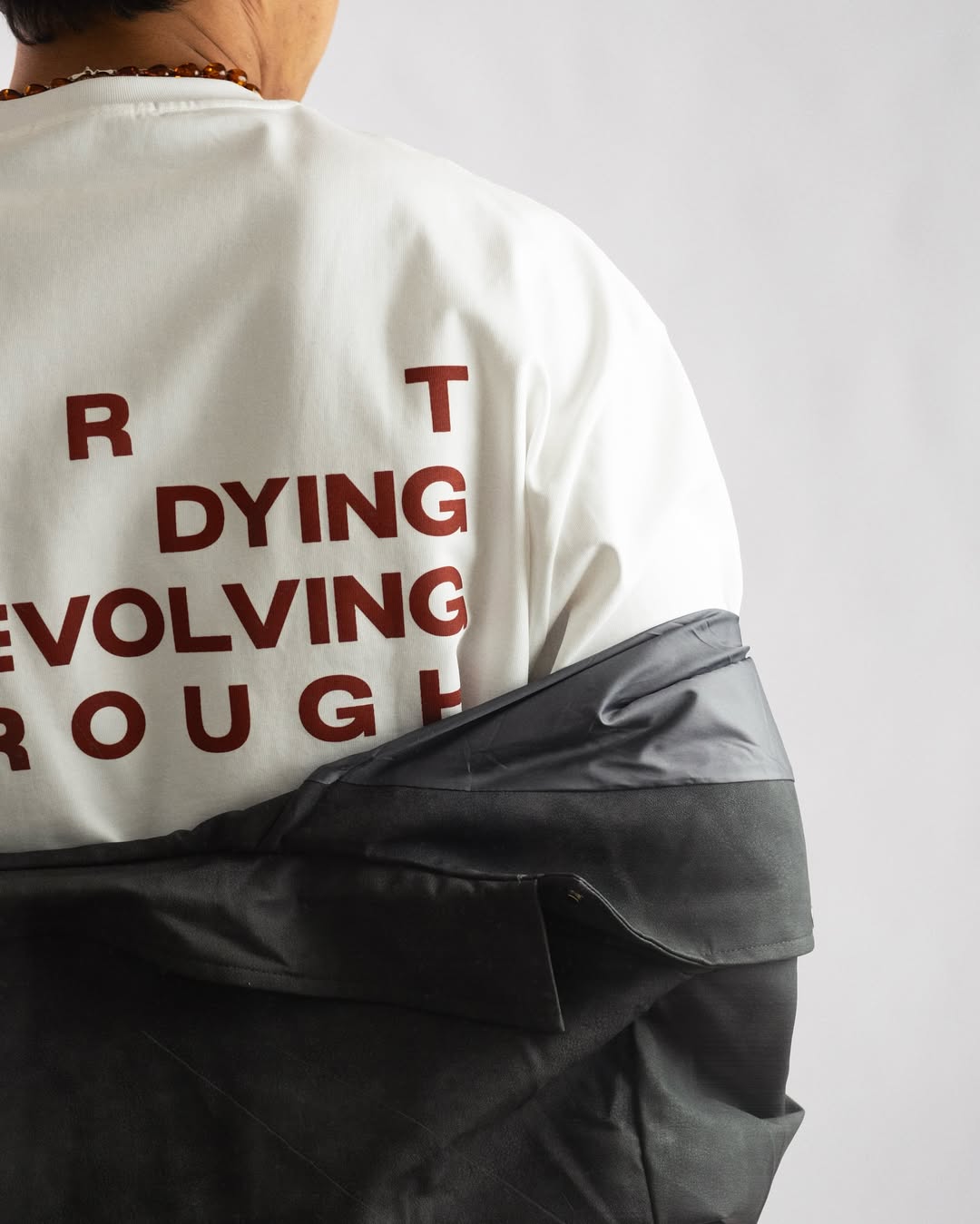 T-shirt A  R  T