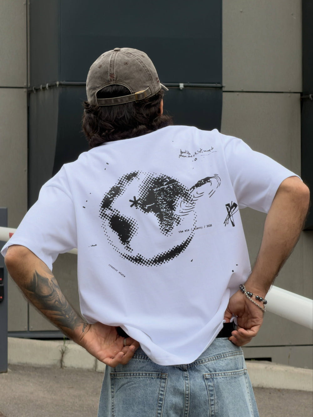 T-shirt trust the F world