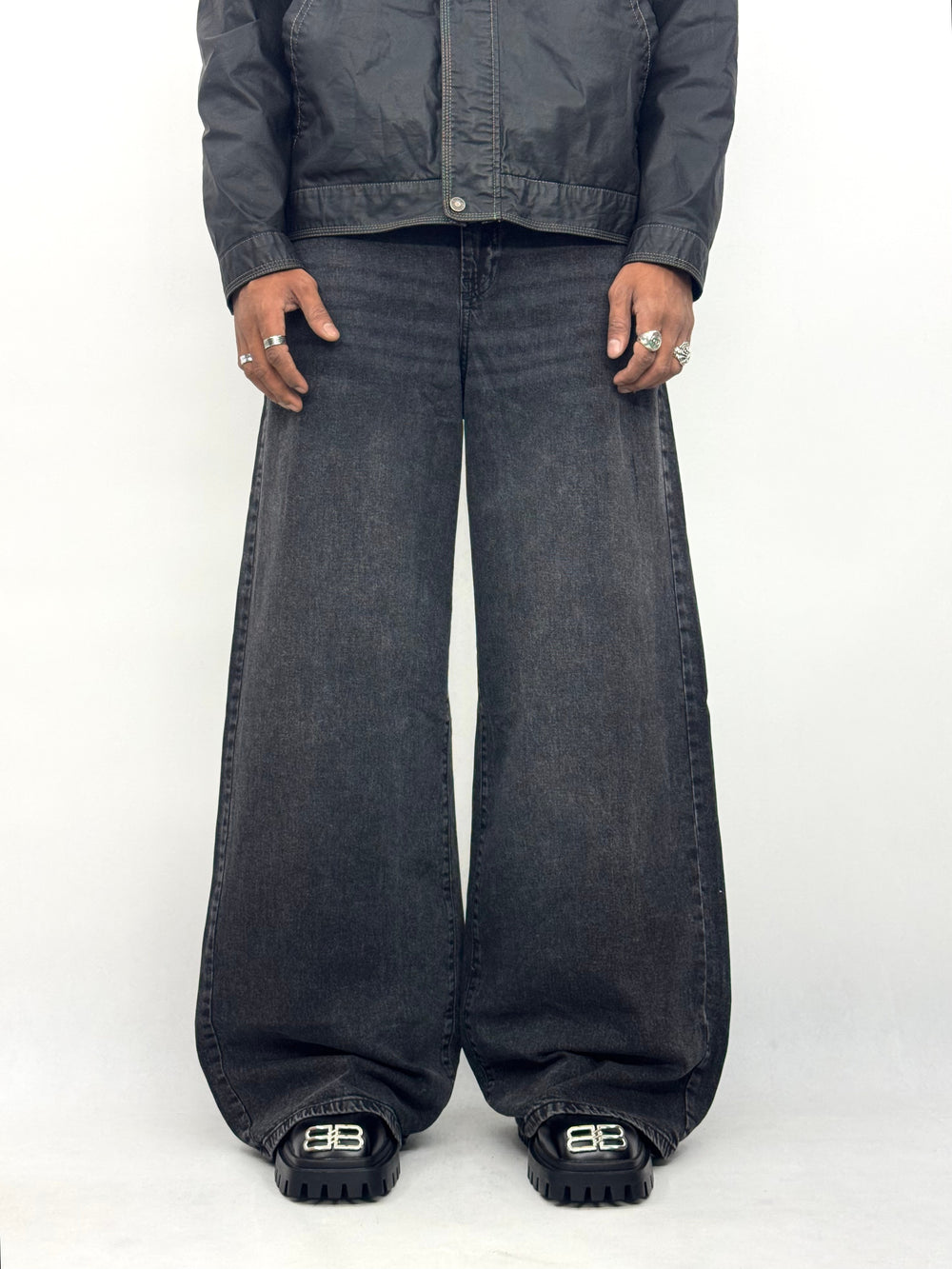 Wide Leg Jeans · Fade Wash · Waist 30–46 in