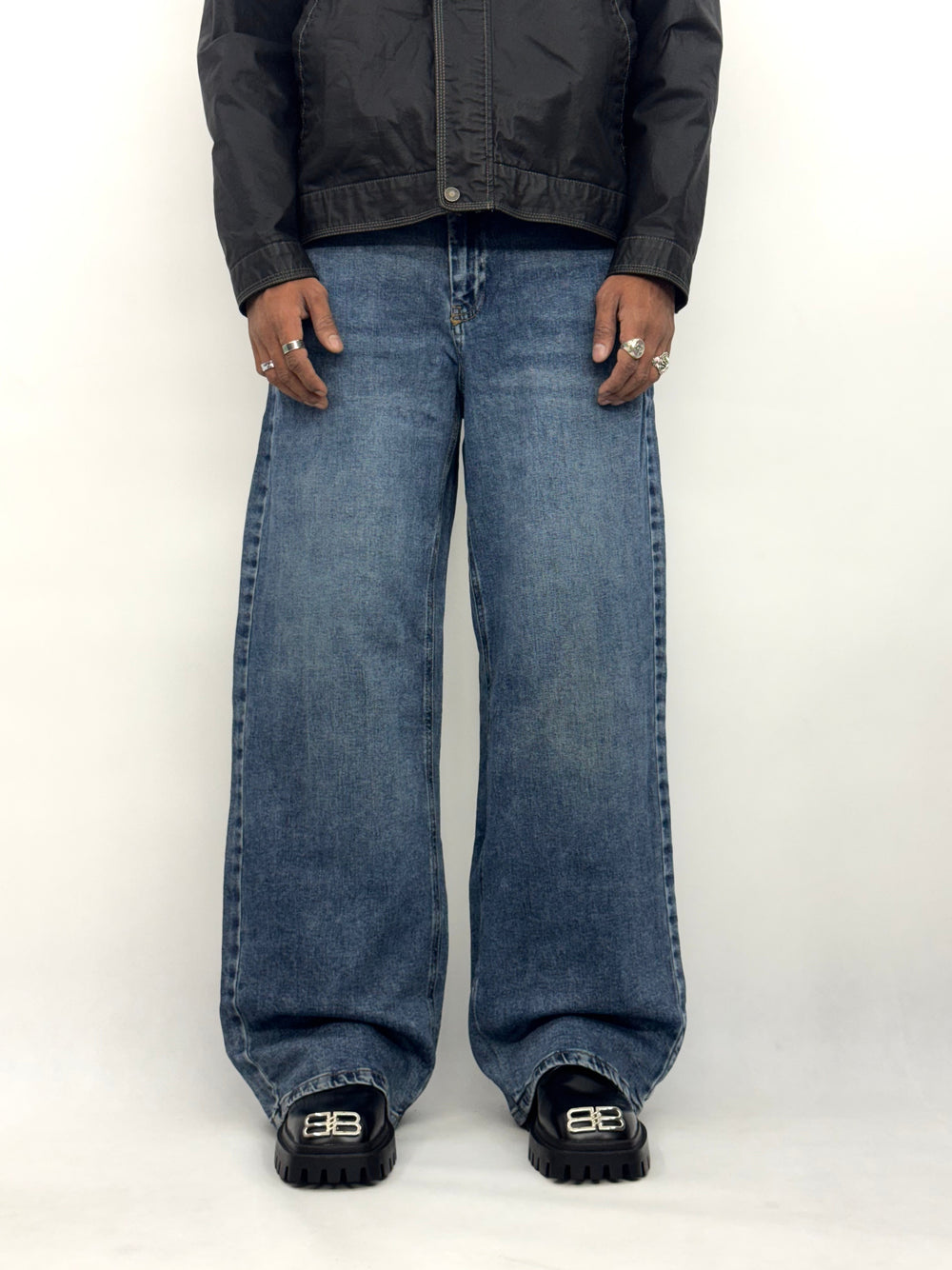 Relaxed Baggy Fit Jeans · Blue · Waist 30–38 in