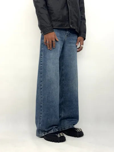 Relaxed Baggy Fit Jeans · Blue · Waist 30–38 in